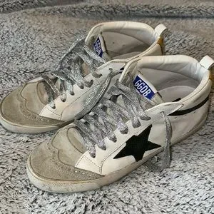 靴 Golden  Mid Star 38 GOLDEN GOOSE Mid Star Fleece Sneakers in White | Size 38